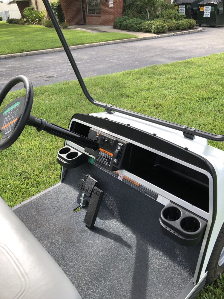 2021 WHITE CLUB CAR CARRYALL 100 ELECTRIC Jeffrey Allen, Inc